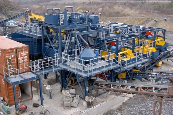 Research on the Application of Gravity Separation-Cyanidation Combined Process in a Gold Mine Sodium cyanide gold mine gravity separation cyanidation NO.1picture